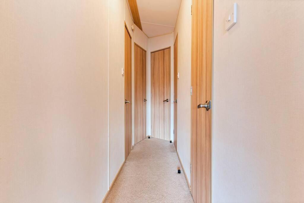 Tattershall Lakes: Sally'S Superior Stay Екстер'єр фото