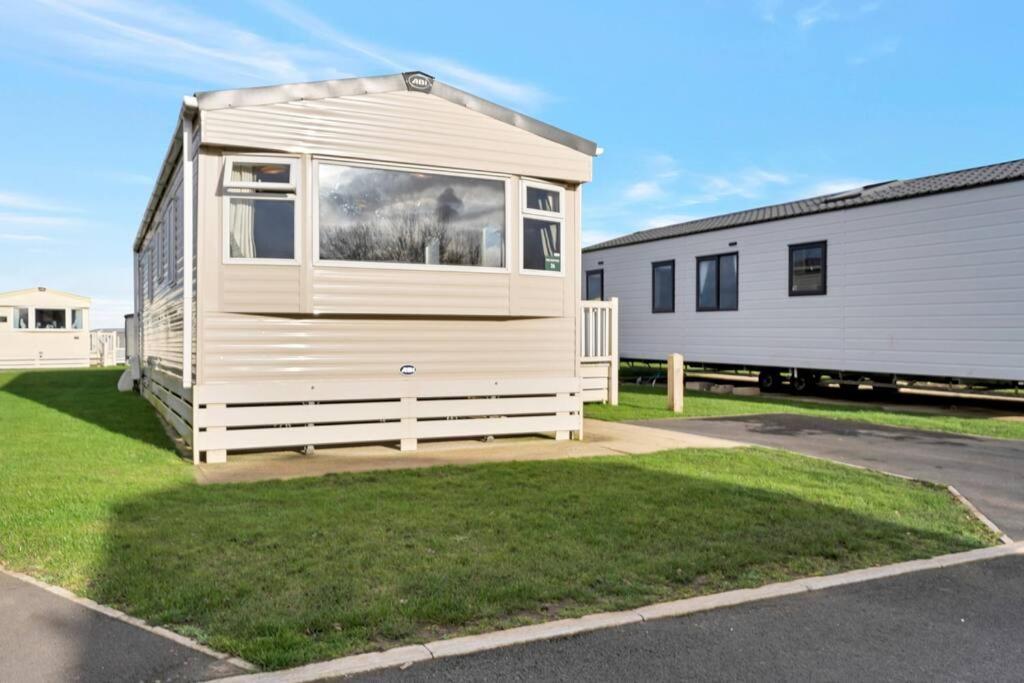 Tattershall Lakes: Sally'S Superior Stay Екстер'єр фото