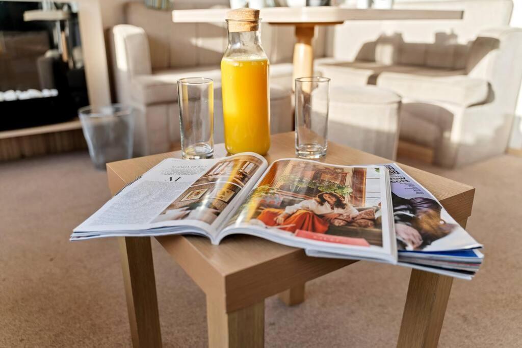 Tattershall Lakes: Sally'S Superior Stay Екстер'єр фото